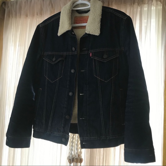 LEVIS Sherpa Trucker Jacket - Picture 2 of 7